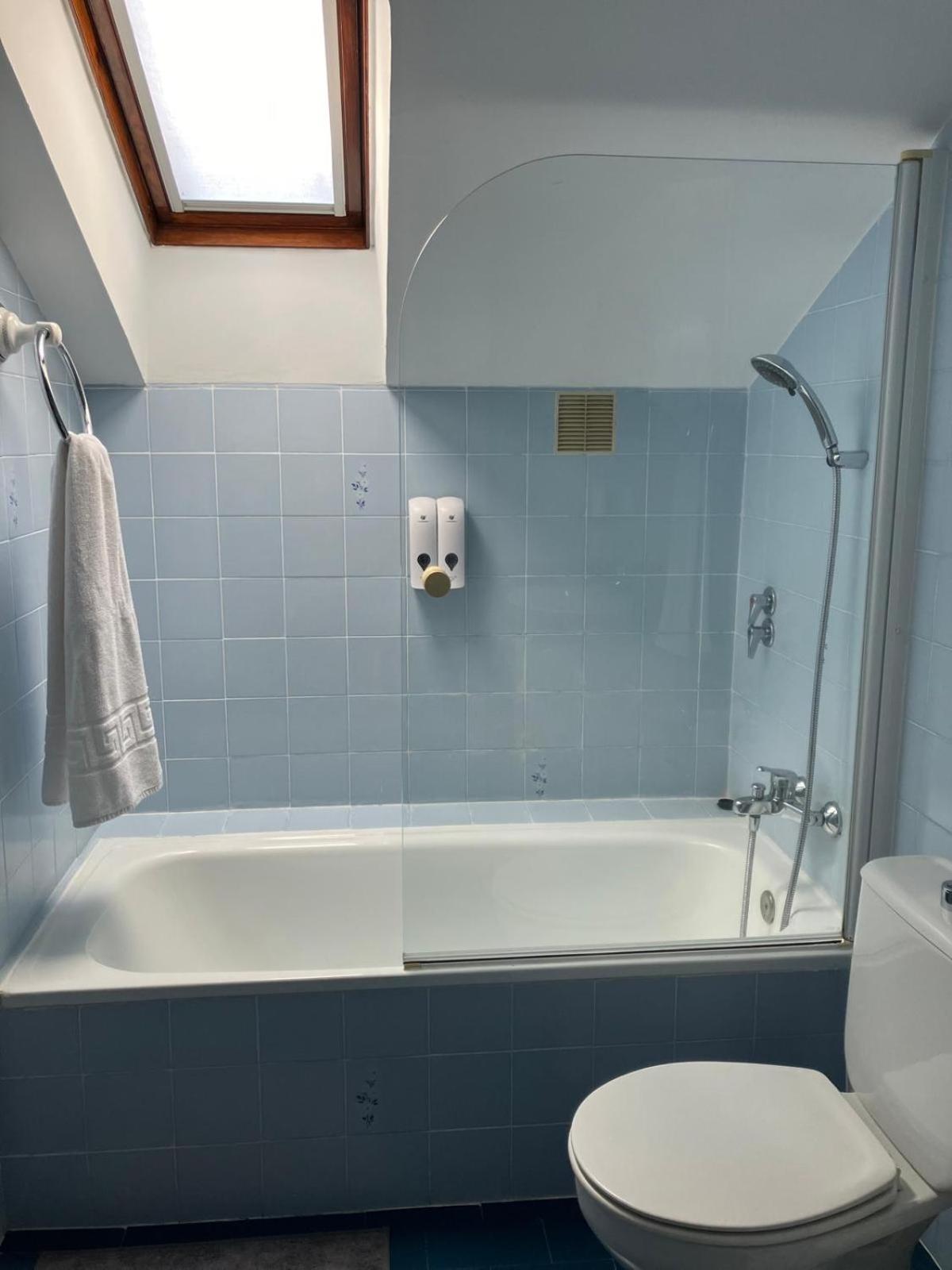 Duplex 122M2, 4 Dormitorios, 2 Banos Completos, Wifi 1Gb Mundaka Buitenkant foto